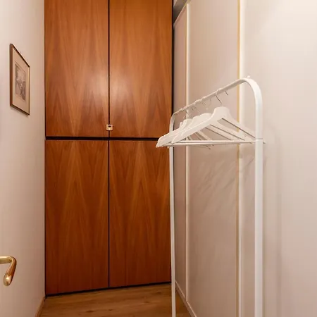 Bnbutler - Principe Eugenio - Casa Corsini, Un Angolo Retro Milánó